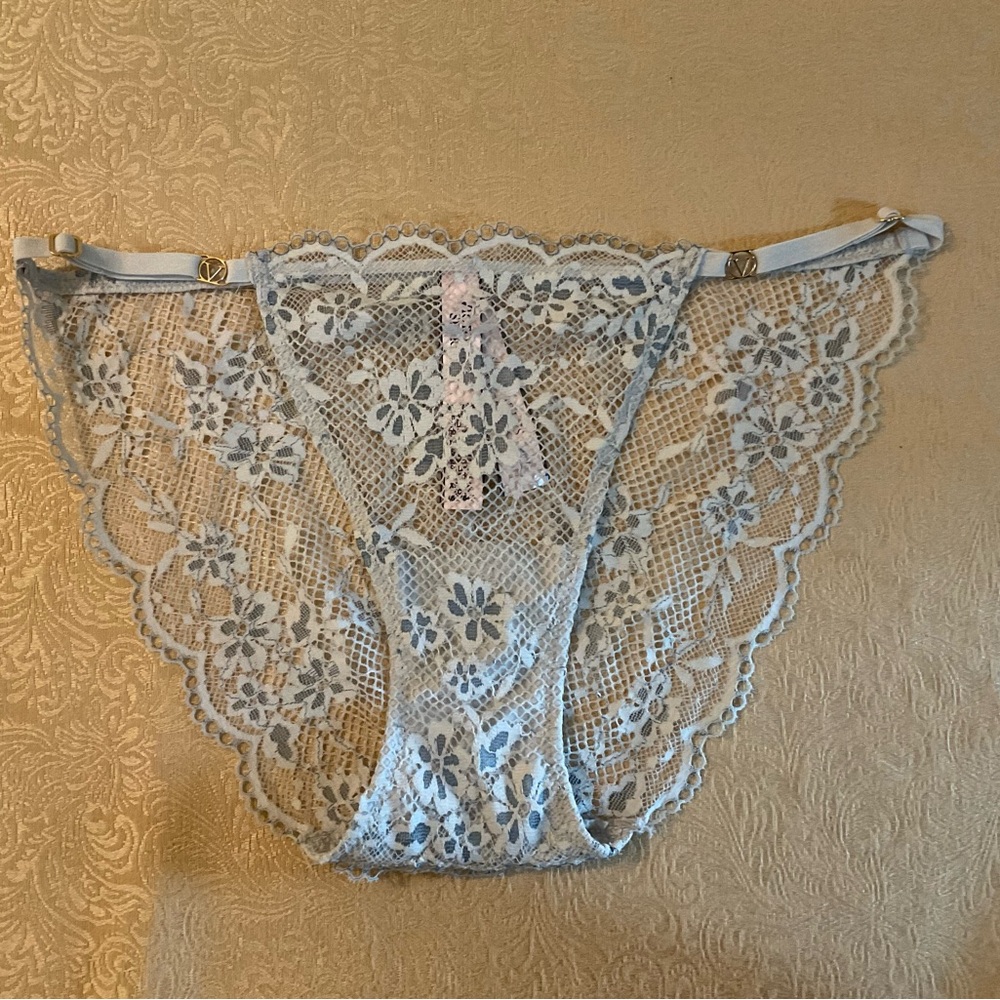 Victoria’s Secret Bikini Panty Crochet Lace XS NWT